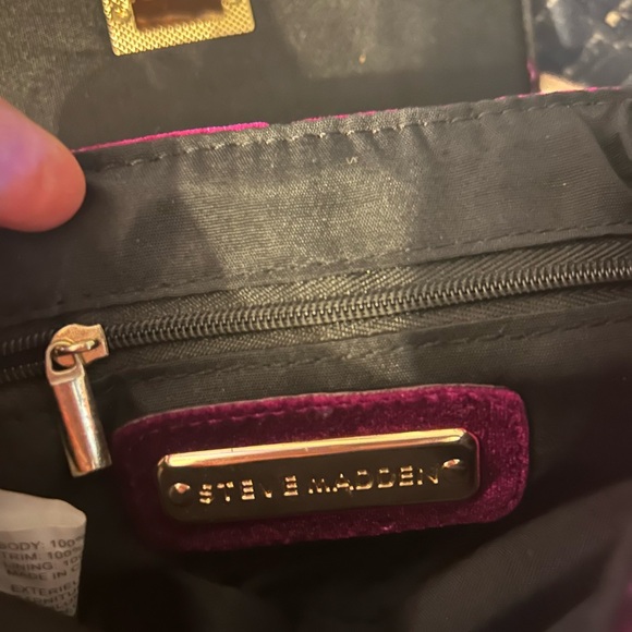 Steve Madden Plum tiny clutch/cross body - Picture 7 of 7